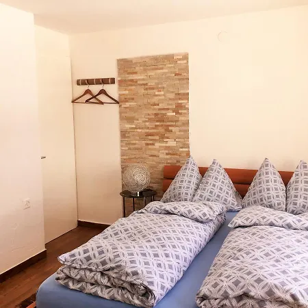 Steinbock لوكباد