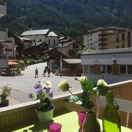 Steinbock - Mountain Views & Location